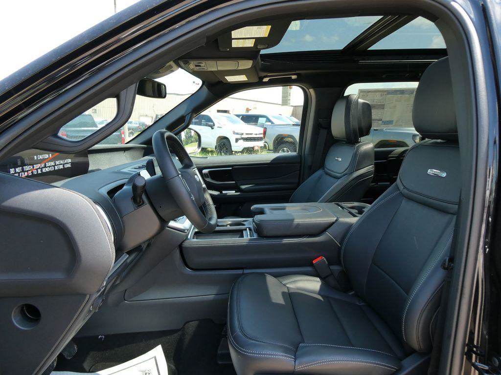 New 2027 Ford Expedition Platinum w/ Stealth Appearance Package AWD/4WD image 17