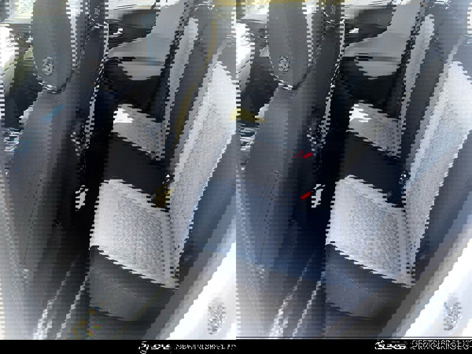 Used 2022 Chevrolet Equinox LS w/ LS Convenience Package image 12