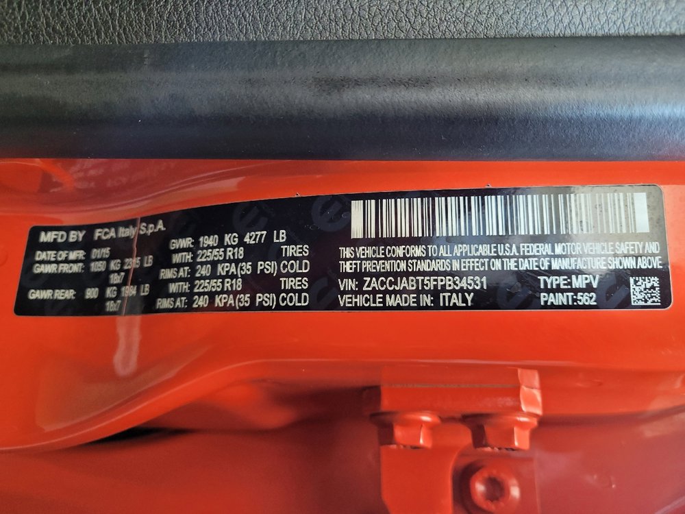 Used 2015 Jeep Renegade Latitude FWD image 33