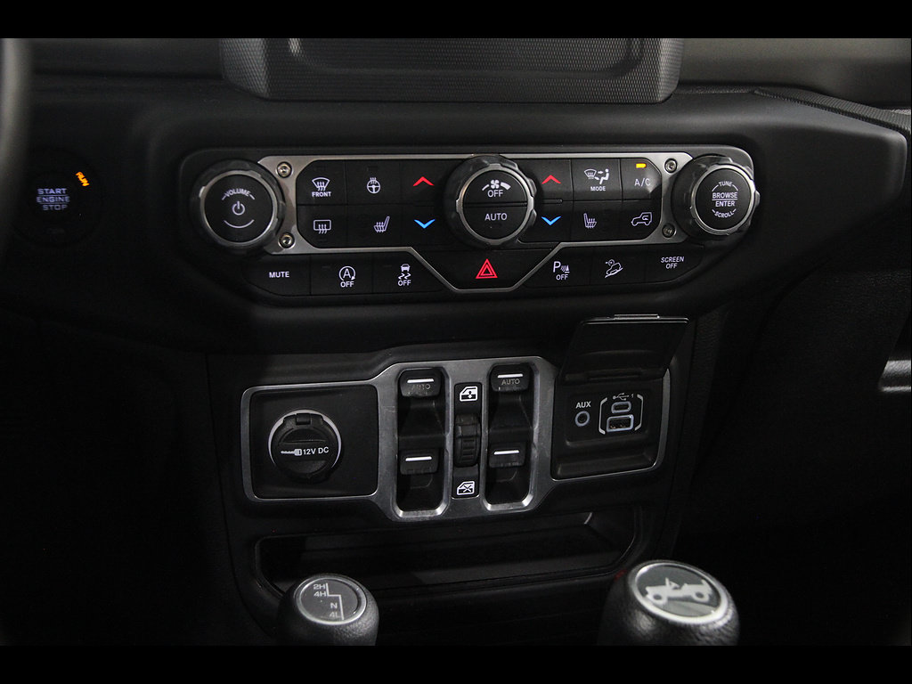 Used 2018 Jeep Wrangler Unlimited Sport S AWD/4WD image 15