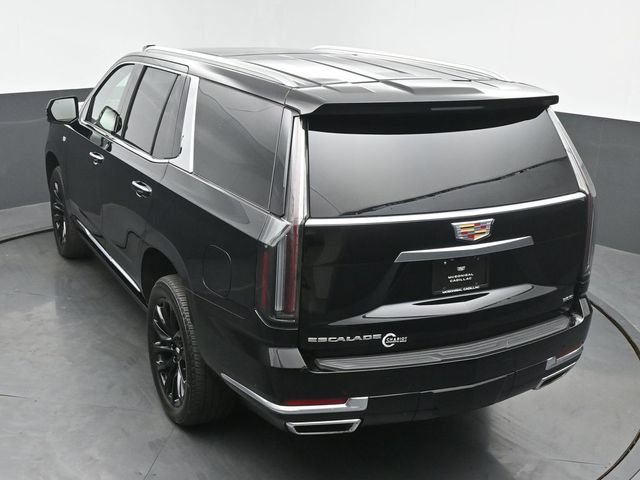 Certified 2025 Cadillac Escalade Premium Luxury w/ Touring Package AWD/4WD image 45
