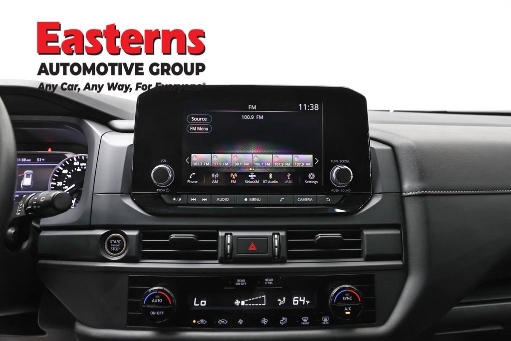Used 2024 Nissan Pathfinder S AWD/4WD image 12