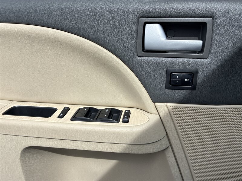 Used 2008 Mercury Sable Premier FWD image 14