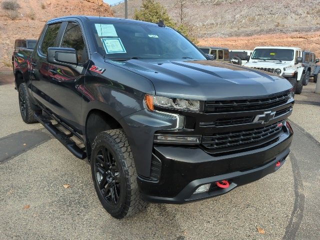 Used 2021 Chevrolet Silverado 1500 LT Trail Boss image 3