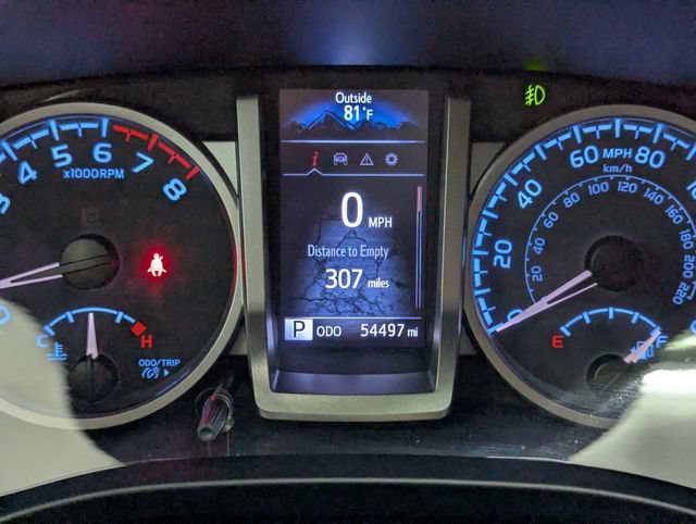 Used 2020 Toyota Tacoma SR5 RWD image 17