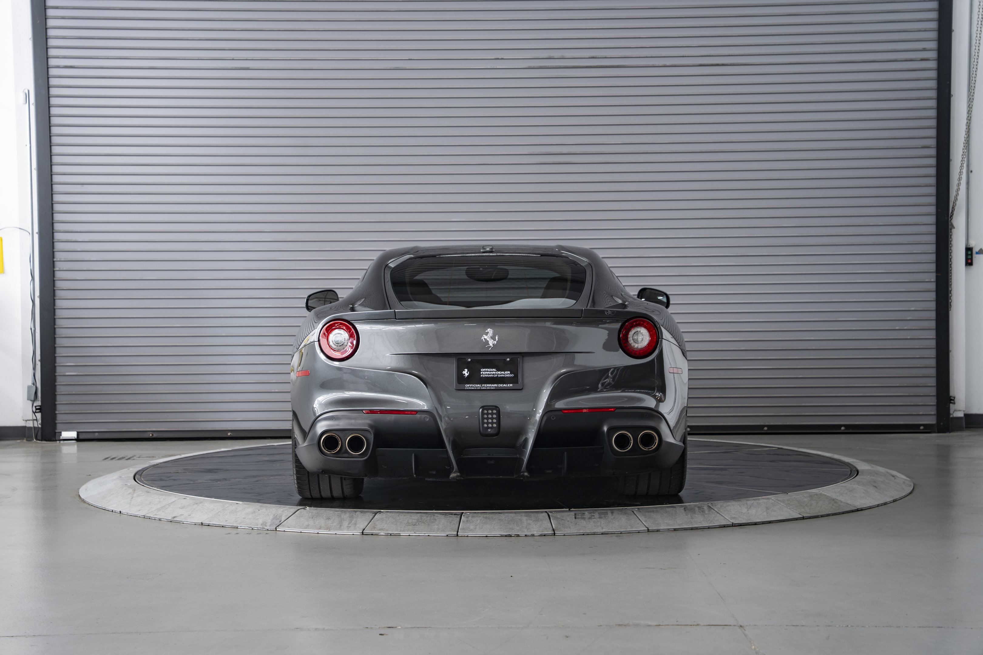 Used 2014 Ferrari F12 Berlinetta RWD image 4