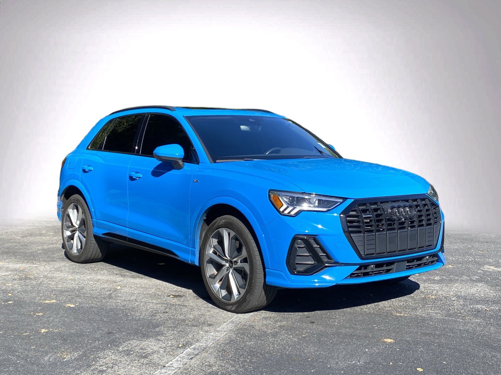 Used 2022 Audi Q3 2.0T Premium Plus AWD/4WD image 2