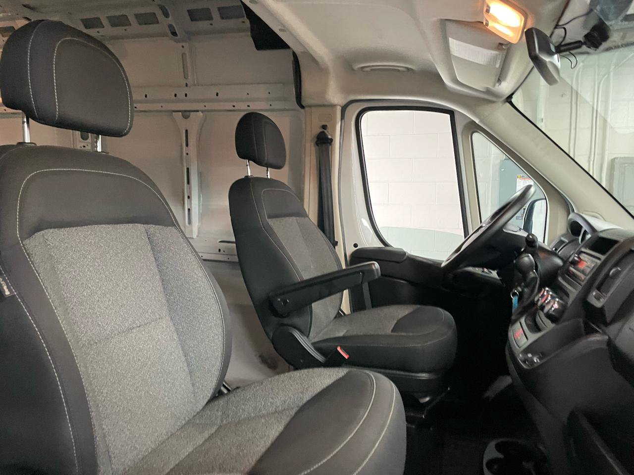Used 2014 RAM ProMaster 1500 FWD image 12