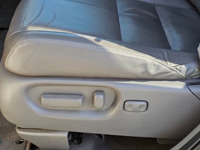 Used 2011 Honda CR-V EX-L image 24