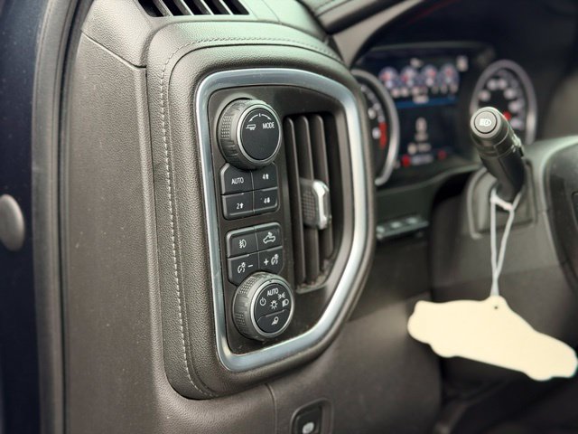 Used 2021 Chevrolet Silverado 1500 LTZ w/ Technology Package AWD/4WD image 9