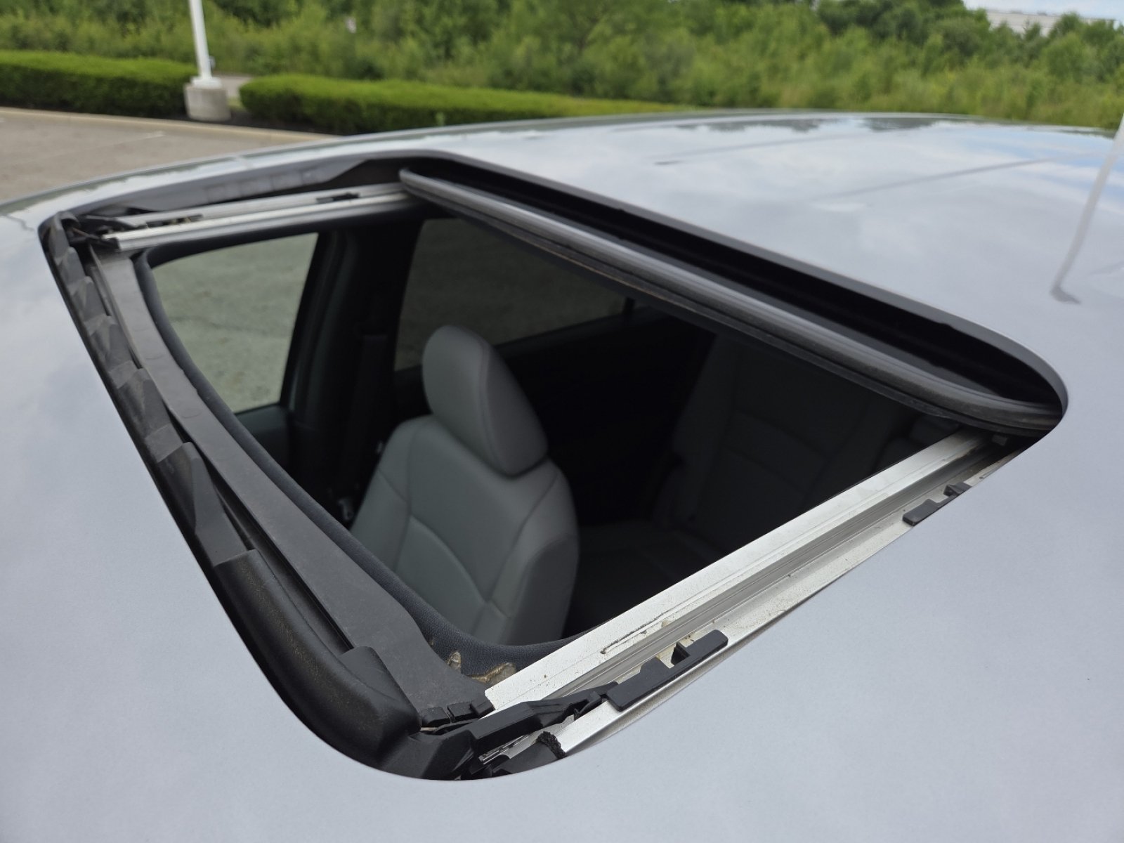Used 2023 Honda Passport EX-L image 3