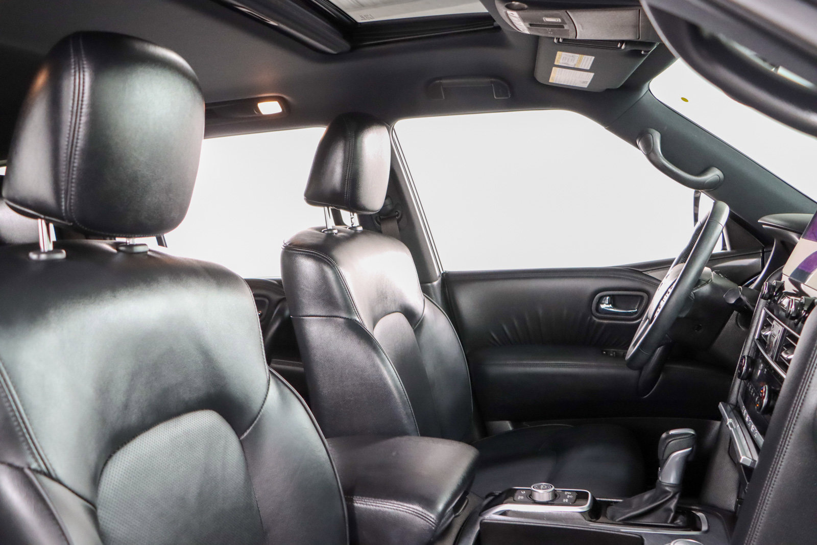 Used 2024 Nissan Armada SL w/ Midnight Edition Package image 29