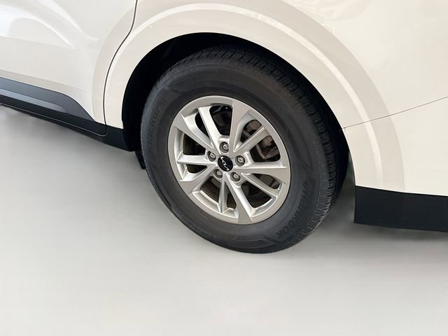Used 2022 Kia Carnival LX FWD image 32