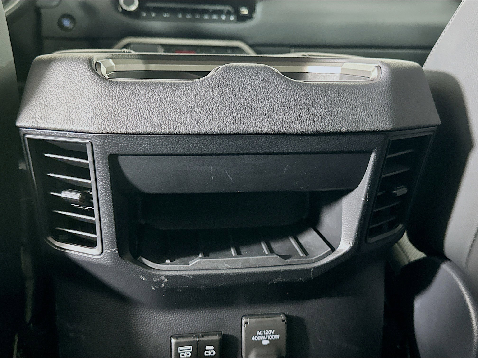 Used 2025 Toyota Tundra Limited image 28
