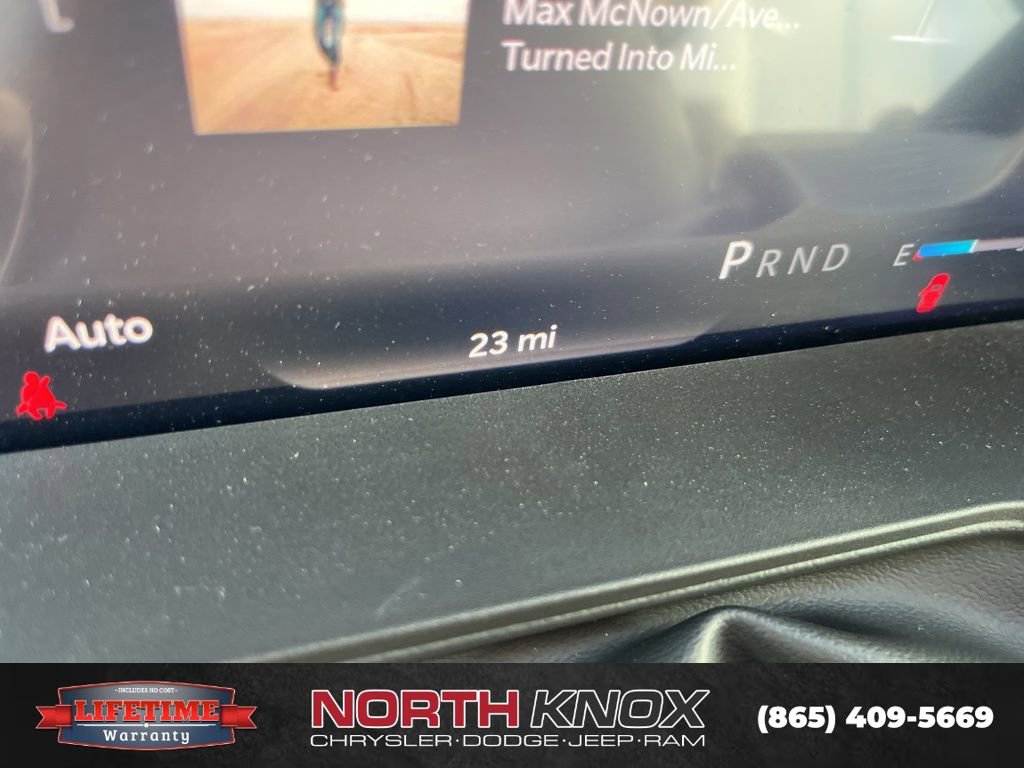 New 2026 Jeep Cherokee Limited image 32