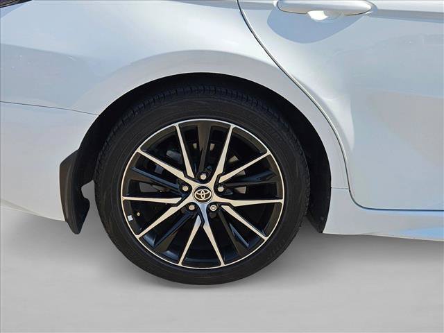 Used 2023 Toyota Camry SE w/ Convenience Package FWD image 19