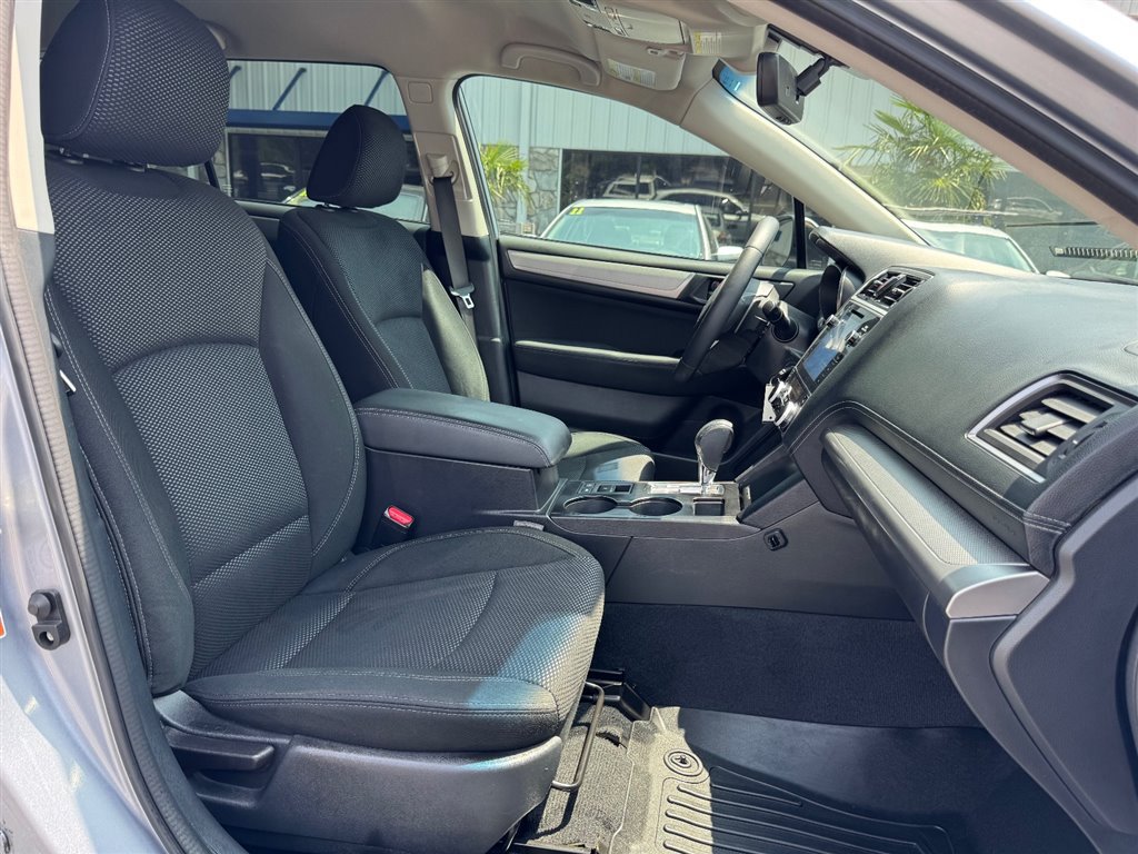 Used 2019 Subaru Outback 2.5i Premium AWD/4WD image 17