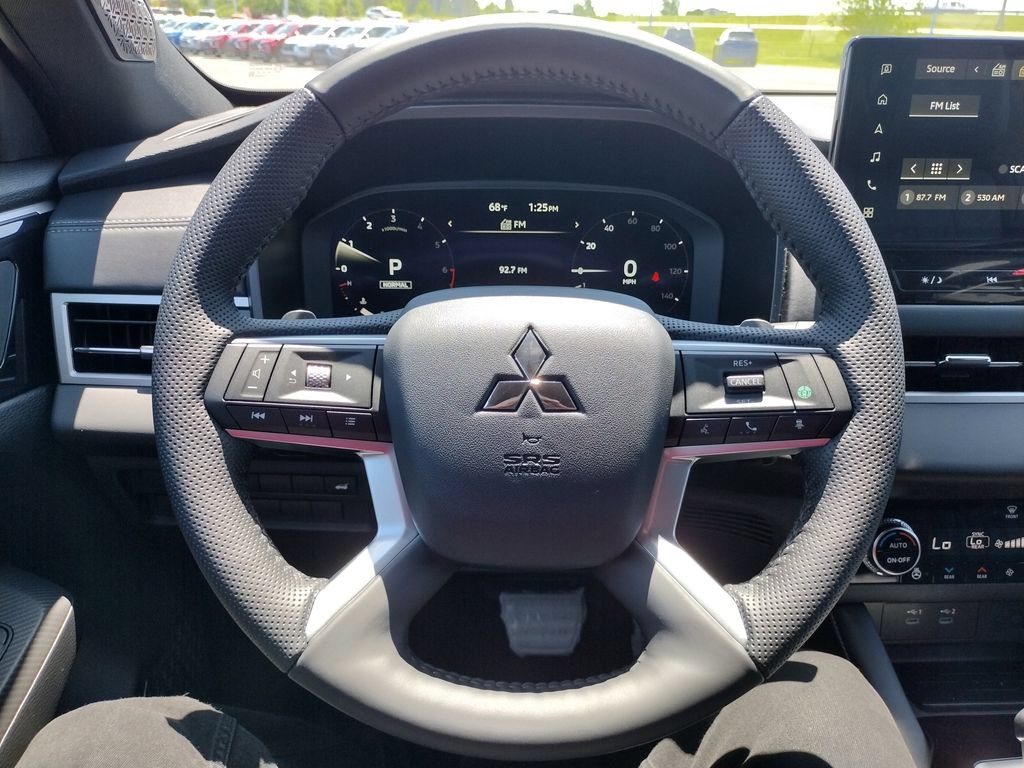 New 2026 Mitsubishi Outlander SEL Black Edition AWD/4WD image 7