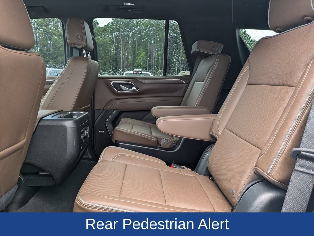 Used 2024 Chevrolet Tahoe High Country w/ Premium Package RWD image 15