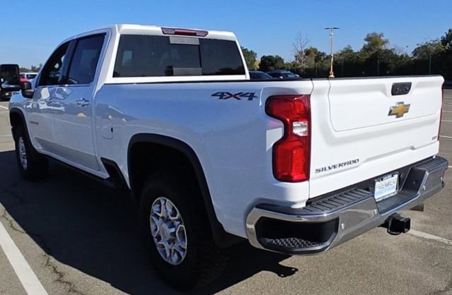 Used 2022 Chevrolet Silverado 2500 LTZ w/ LTZ Plus Package image 7