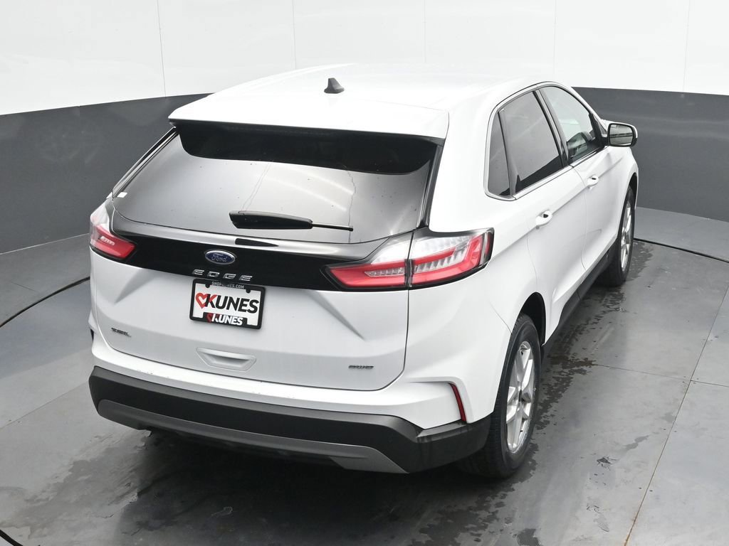 Used 2024 Ford Edge SEL image 36