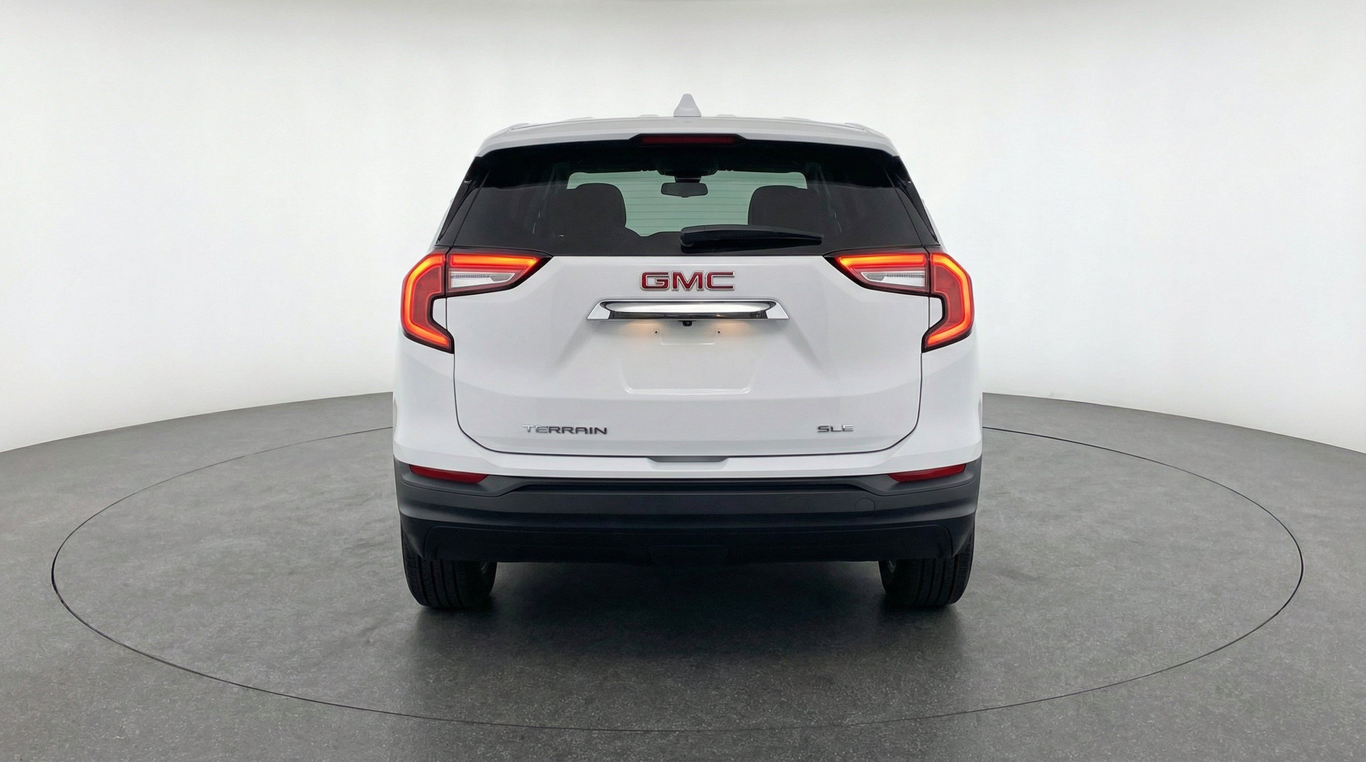Used 2024 GMC Terrain SLE FWD image 7
