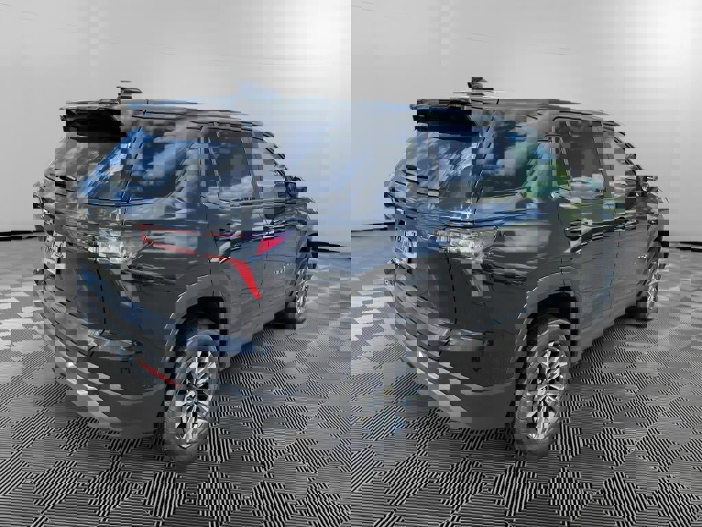 New 2026 Chevrolet Equinox LT w/ Convenience Package II image 7