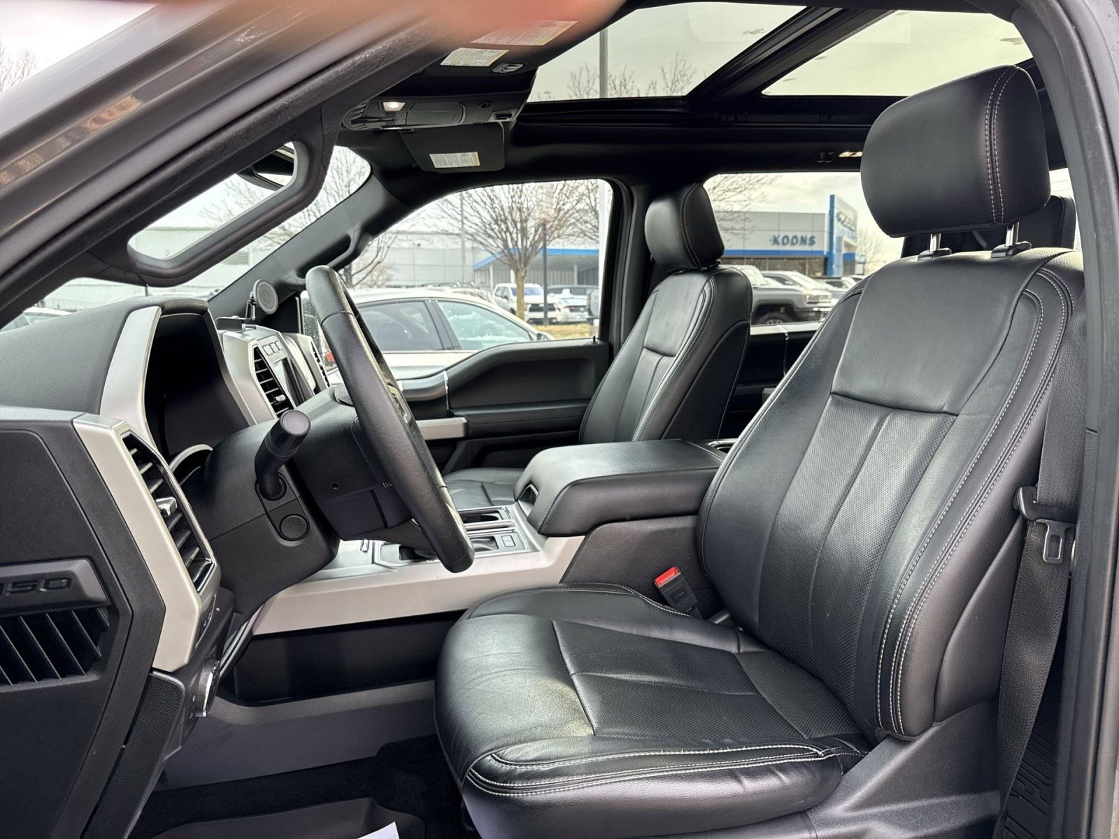 Used 2020 Ford F150 Lariat w/ Equipment Group 502A Luxury image 12