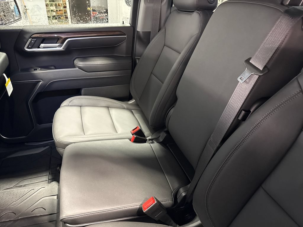 New 2026 Chevrolet Silverado 1500 LT w/ Leather Package AWD/4WD image 23