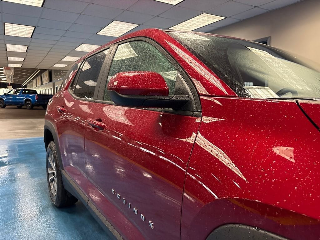 New 2026 Chevrolet Equinox LT FWD image 4