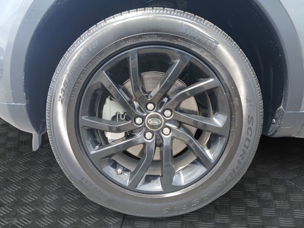 Used 2019 Land Rover Discovery Sport HSE AWD/4WD image 23