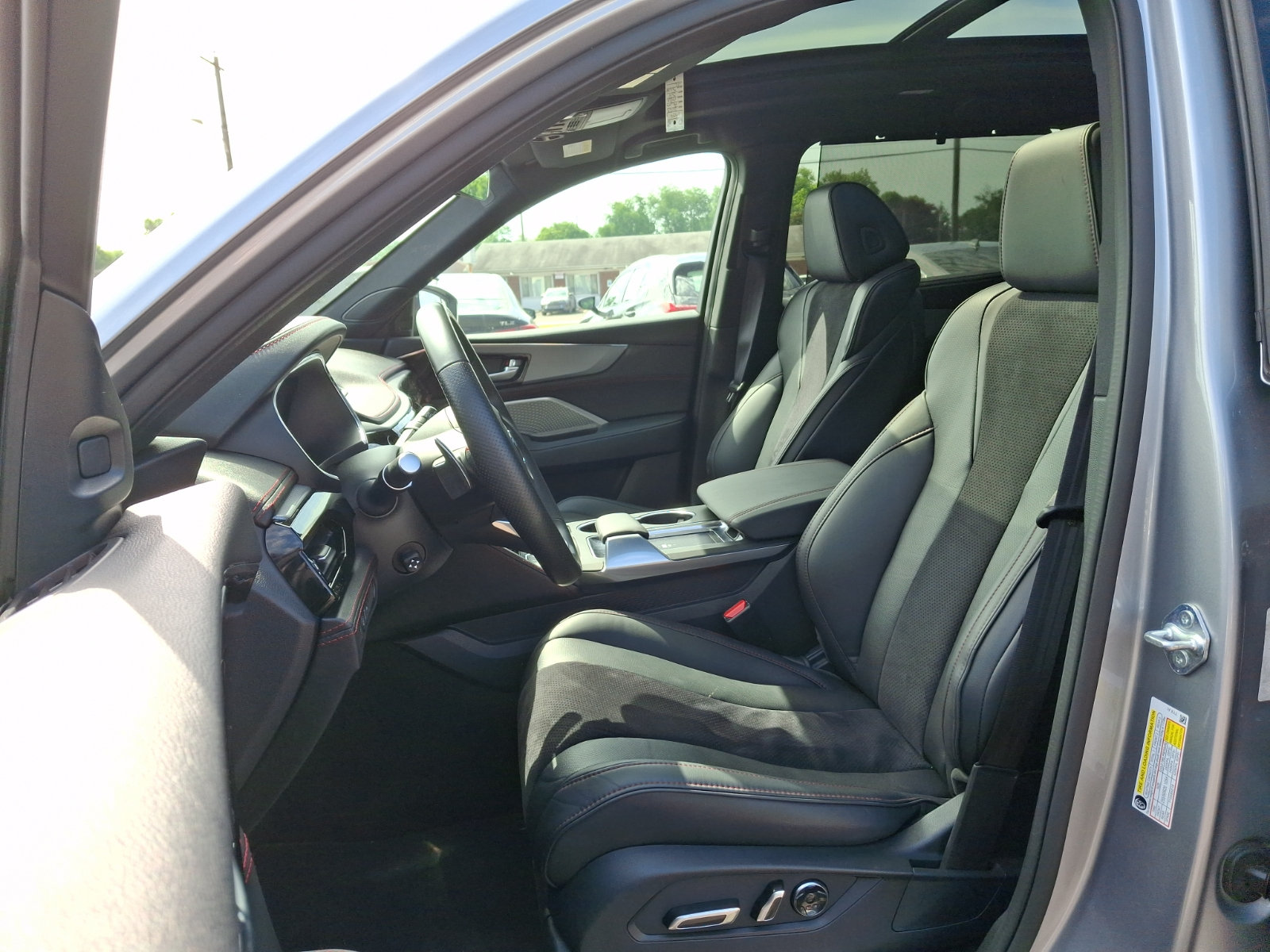 Used 2023 Acura MDX A-Spec AWD/4WD image 14