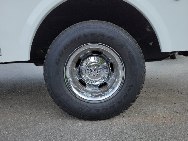 New 2027 RAM 3500 Tradesman w/ Chrome Appearance Group A AWD/4WD image 16