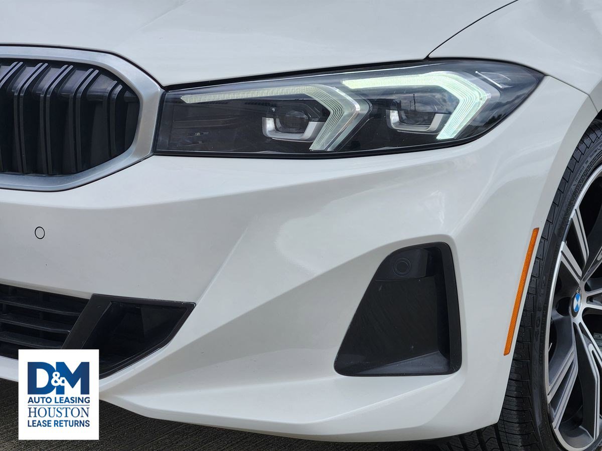 Used 2023 BMW 330i Sedan w/ Premium Package image 10