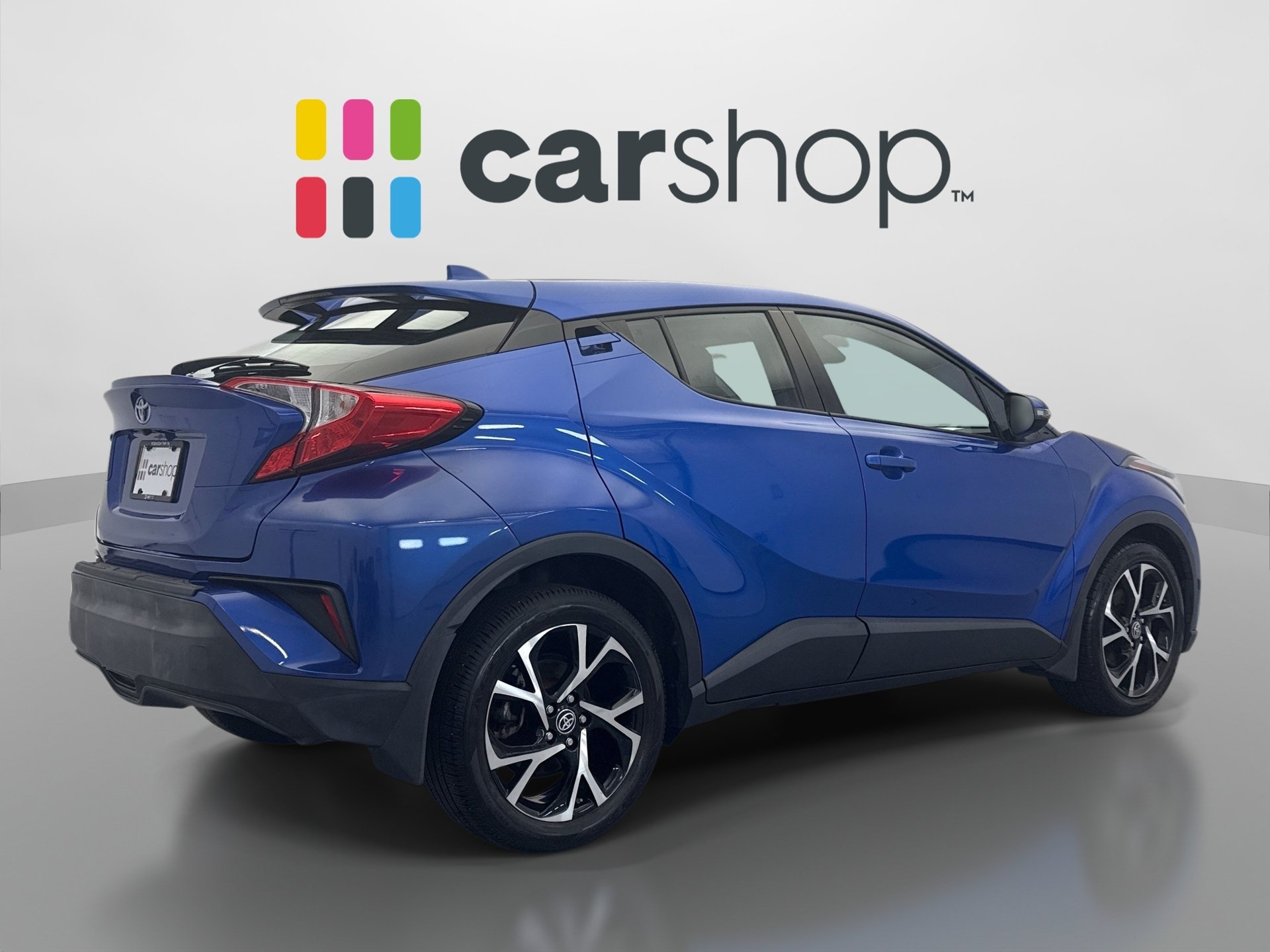 Used 2021 Toyota C-HR XLE FWD image 5