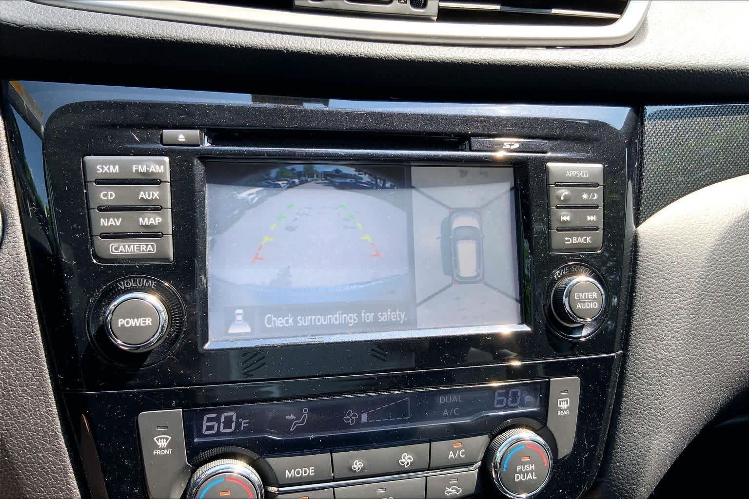 Used 2015 Nissan Rogue SL AWD/4WD image 29