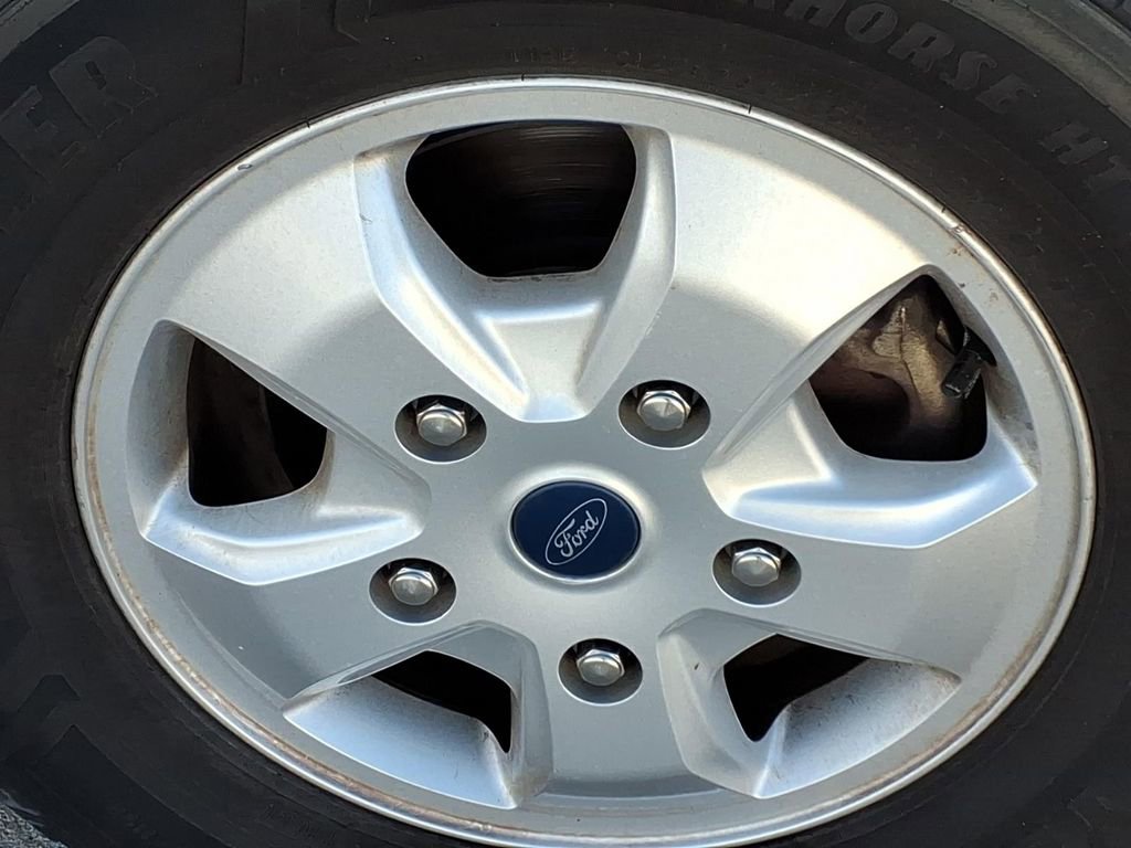 Used 2020 Ford Transit 350 XLT image 5