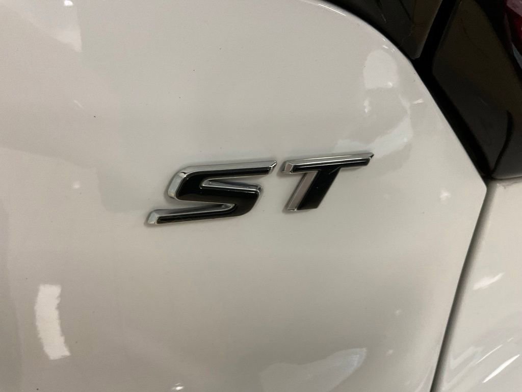 Used 2024 Buick Encore GX Sport Touring FWD image 21