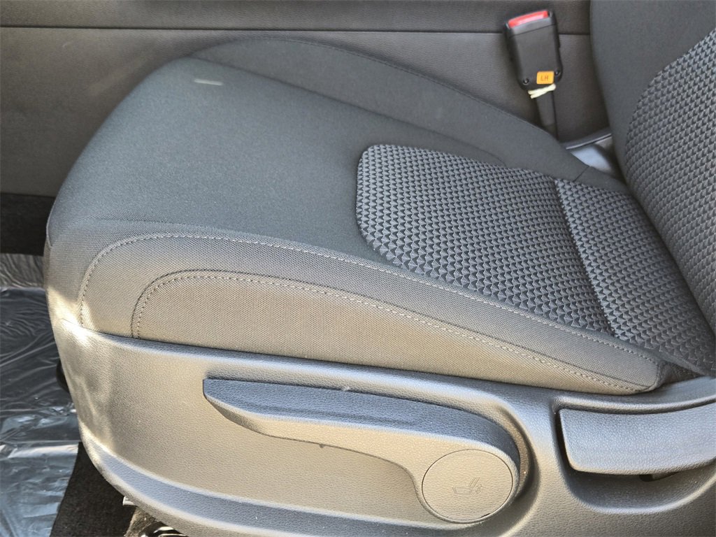 New 2026 Kia Sportage LX image 17