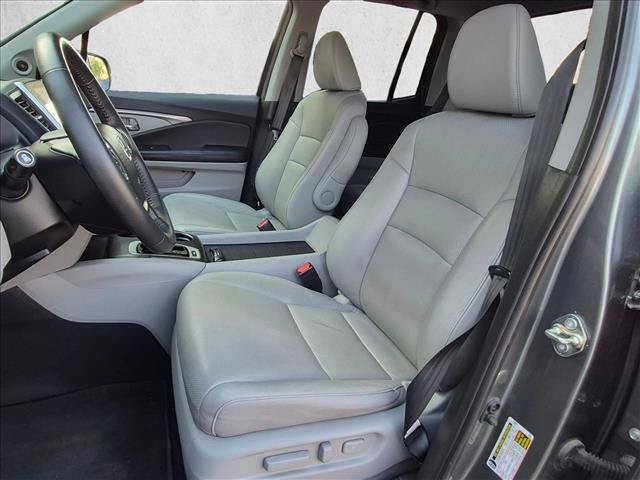 Used 2017 Honda Ridgeline RTL-T image 16