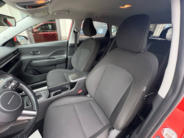 Used 2025 Hyundai Kona SEL FWD image 13