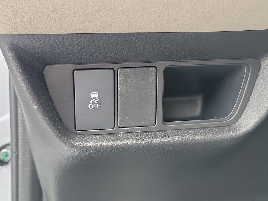 Certified 2026 Honda HR-V LX image 19