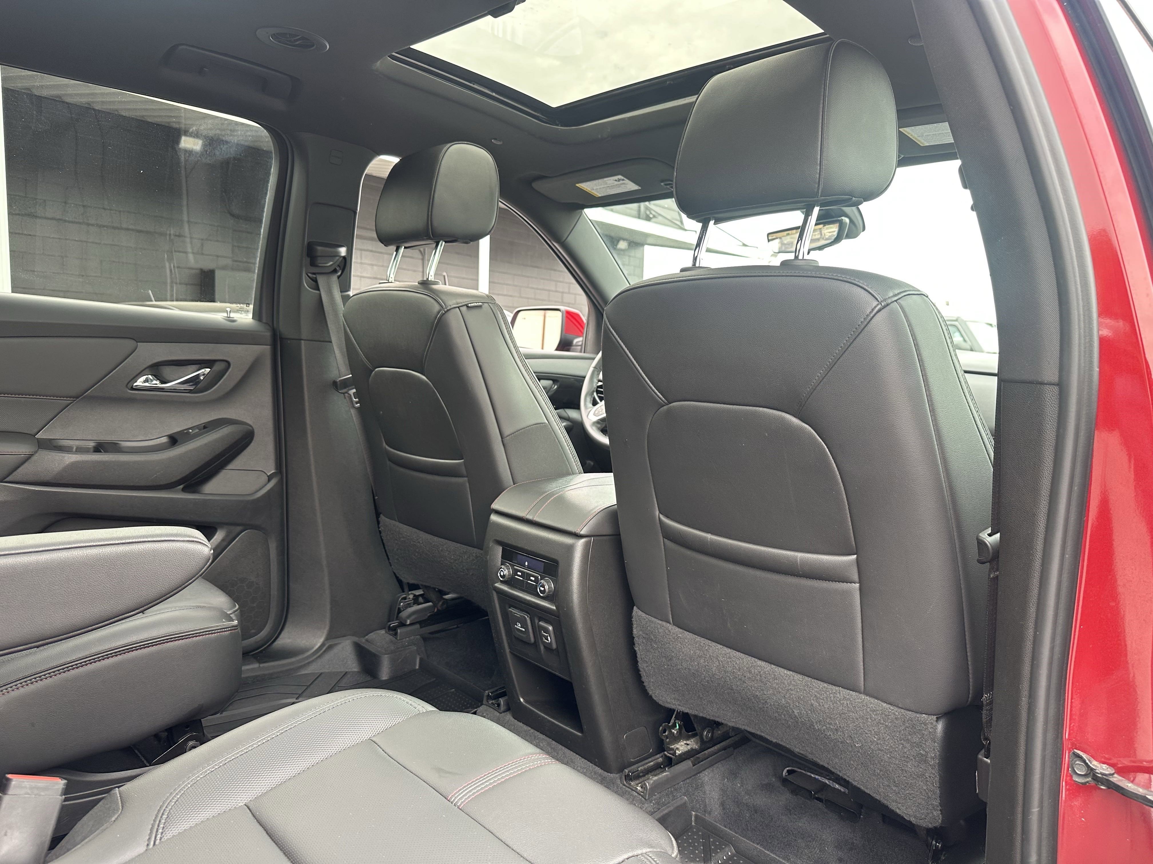 Used 2023 Chevrolet Traverse RS image 13