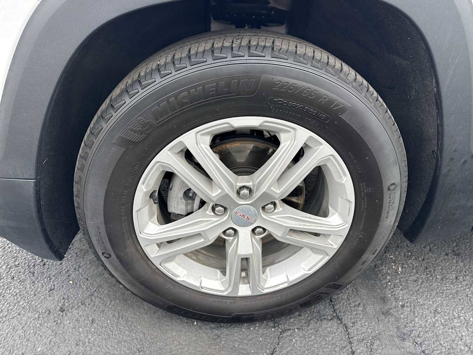 Certified 2024 GMC Terrain SLE w/ Driver Convenience Package FWD image 18