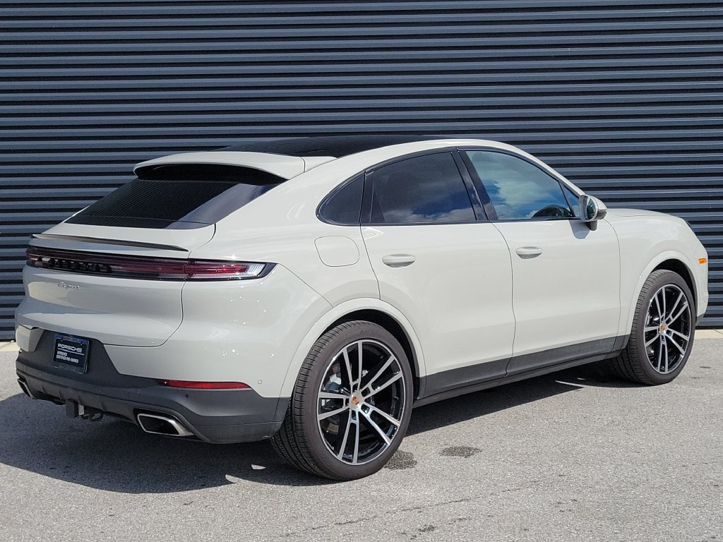 Certified 2026 Porsche Cayenne Coupe AWD/4WD image 7