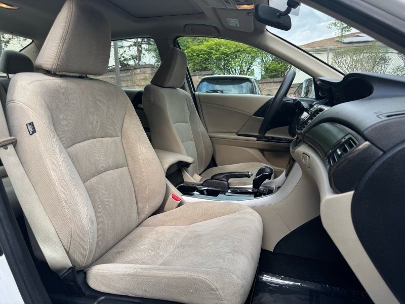 Used 2013 Honda Accord EX image 20