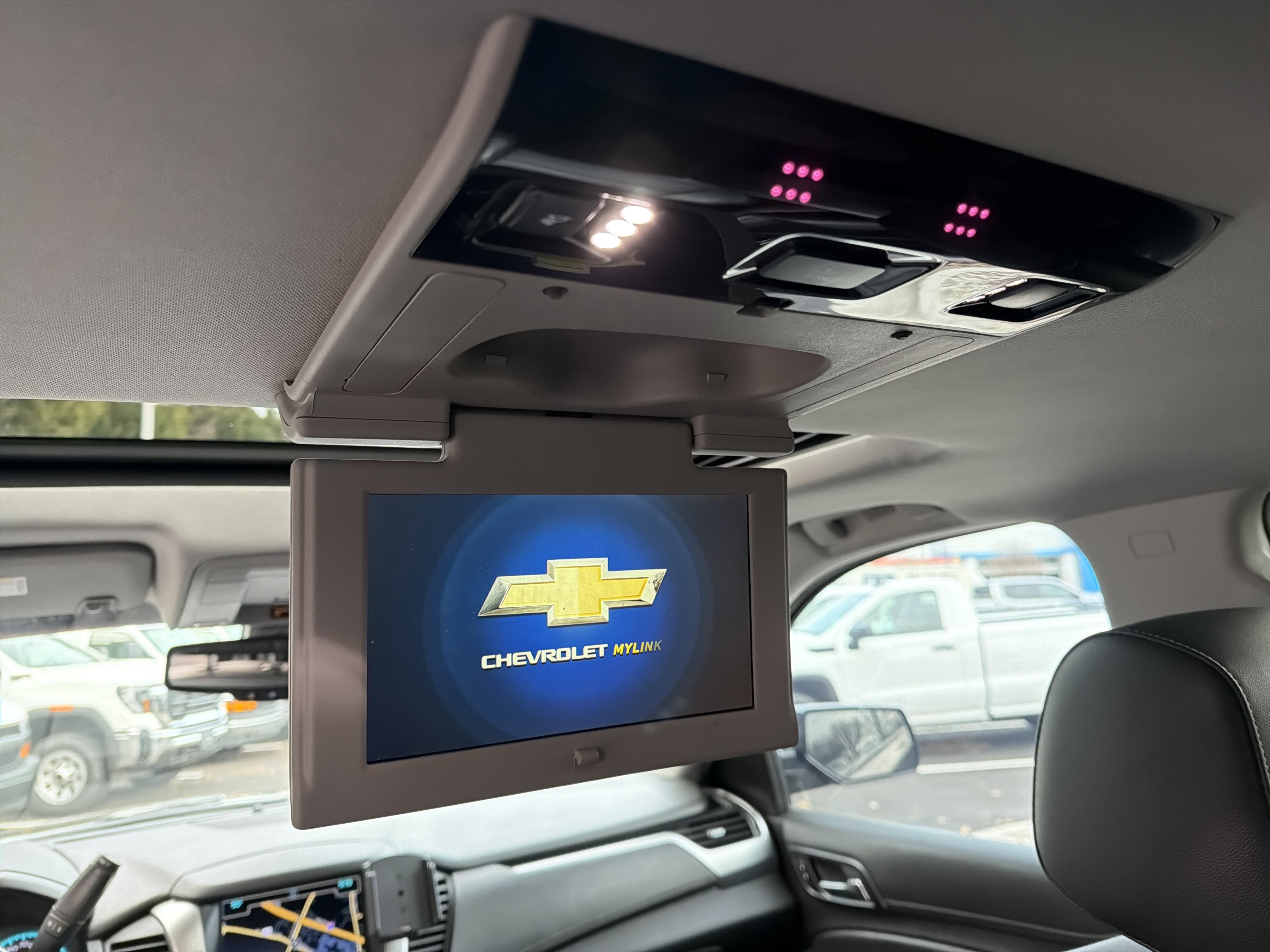 Used 2018 Chevrolet Tahoe Premier image 29
