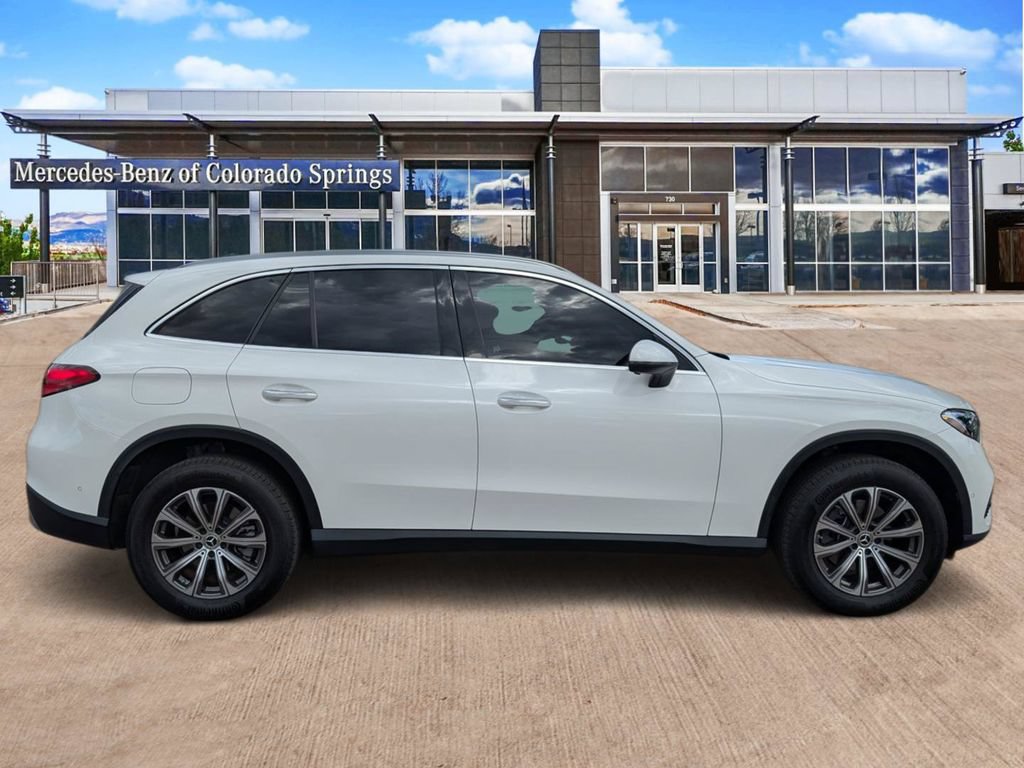 Certified 2024 Mercedes-Benz GLC 300 4MATIC image 4