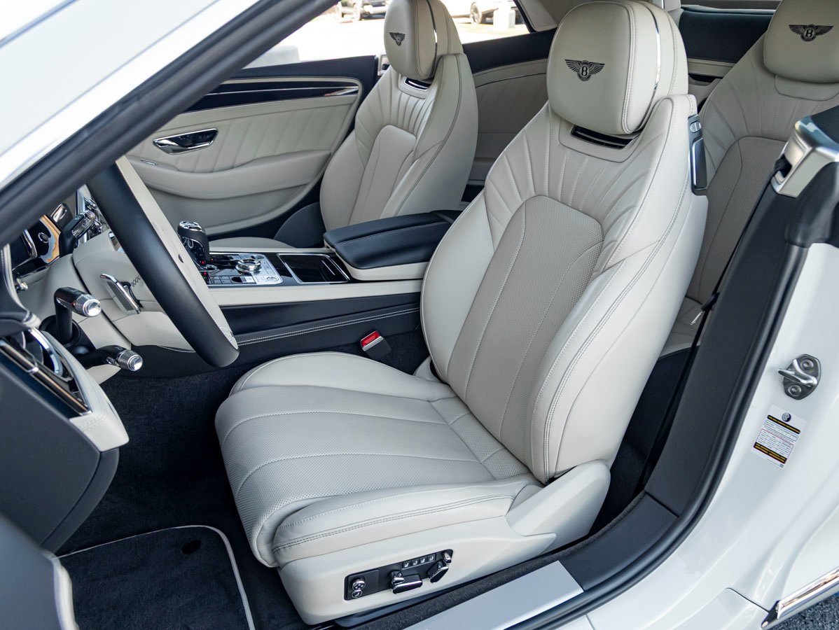 Certified 2024 Bentley Continental GT image 18
