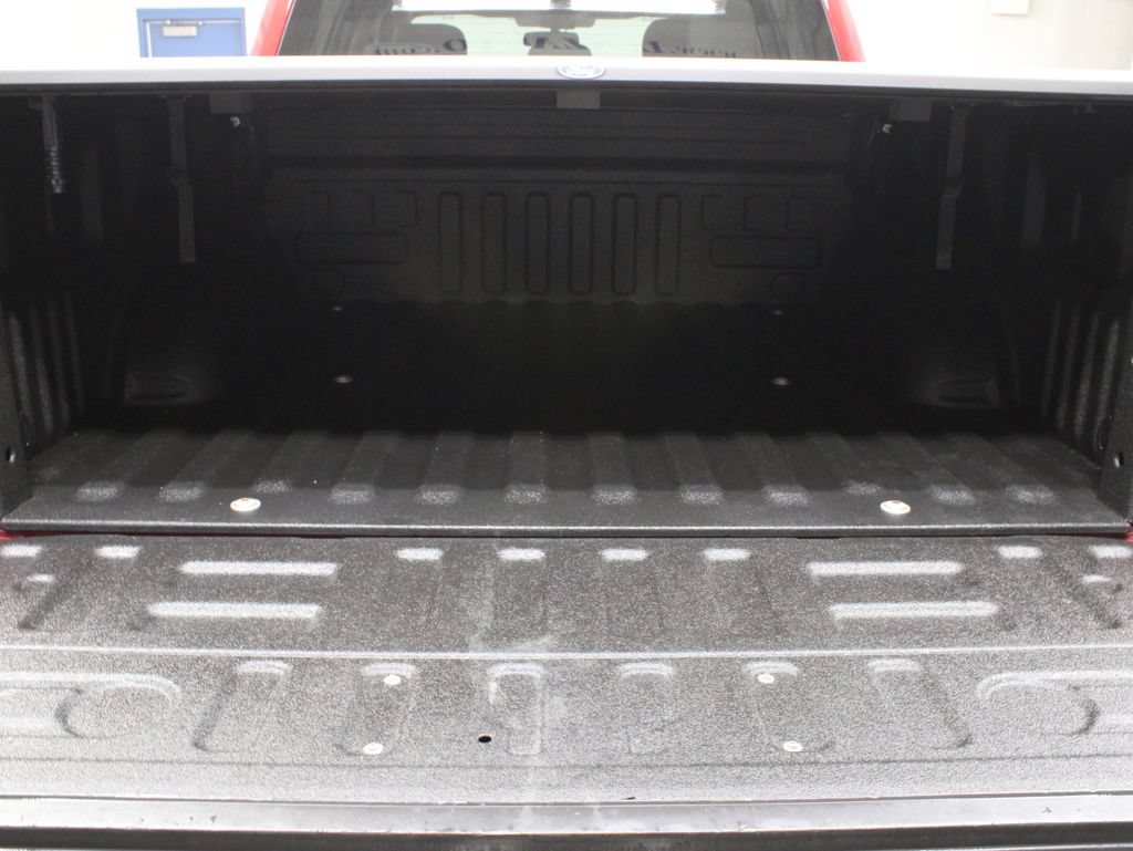 Used 2019 Ford F150 XLT w/ Equipment Group 302A Luxury AWD/4WD image 39